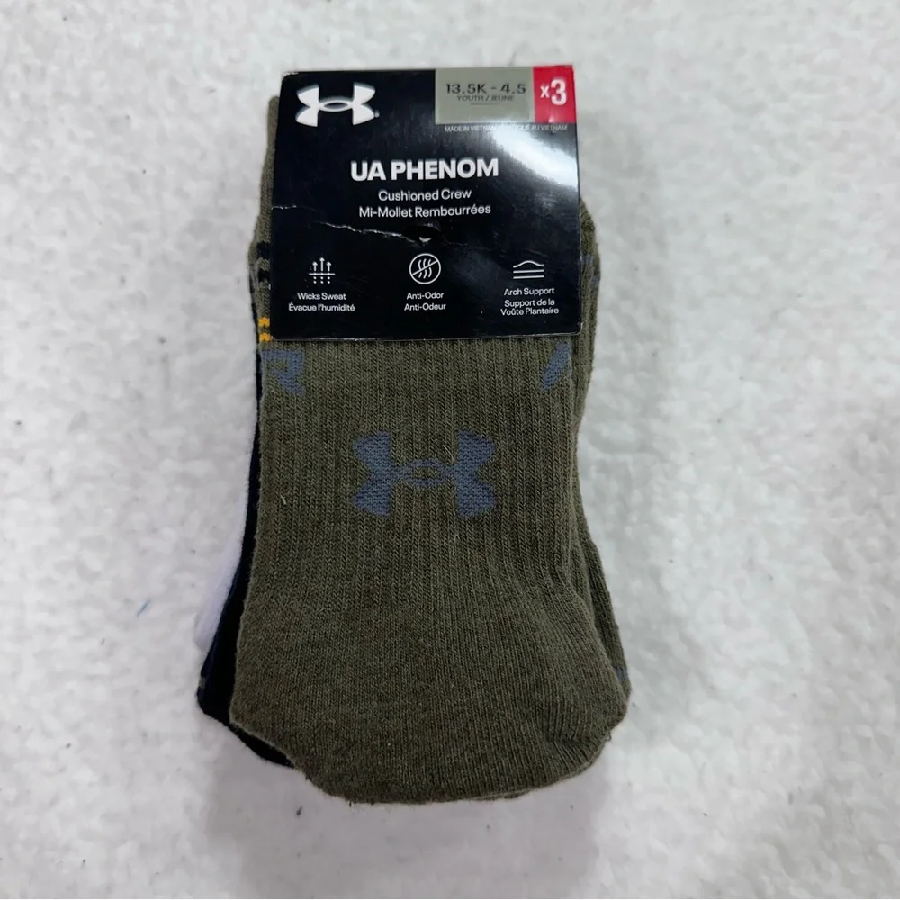 Boy’s Under Armour Cushioned Crew Socks - Black, White, Olive
